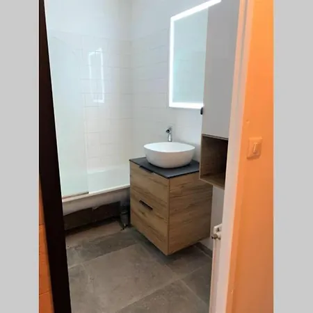 Le Paul Vaillant Couturier Apartment Reims